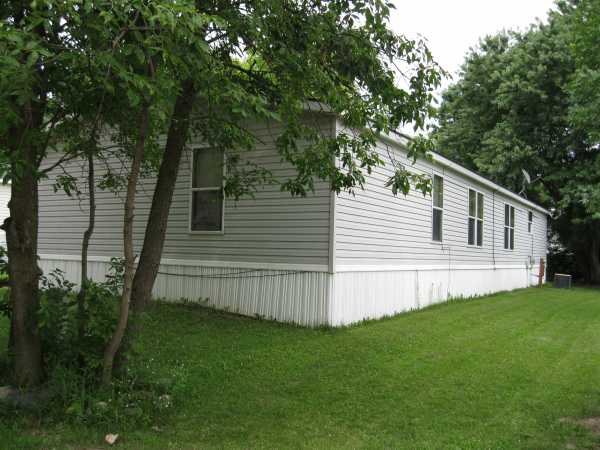 12586 Garland Ave., Apple Valley, MN 55124 