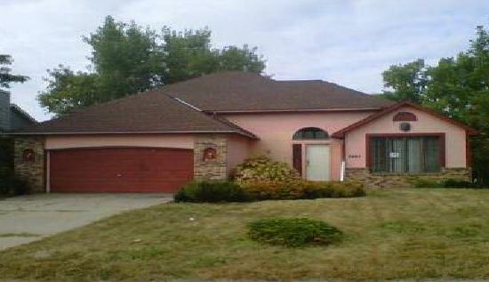 6440 11th Street North, Oakdale, MN 55128 