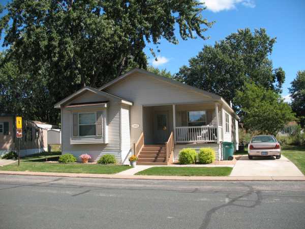 10483 Pierce St. NE, Blaine, MN 55434 