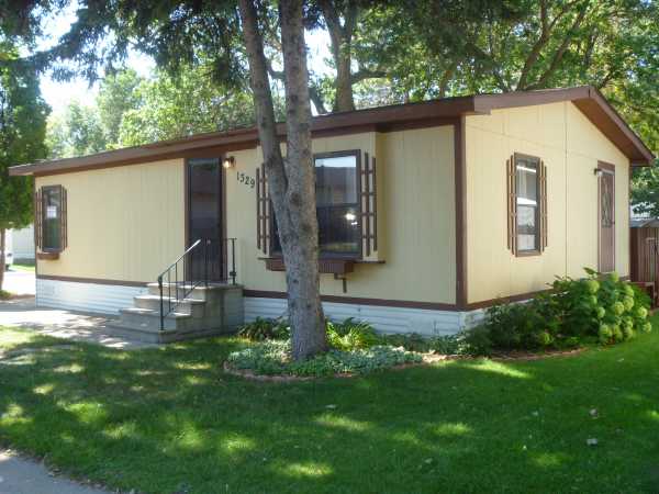 1329 104th Place, Blaine, MN 55434 