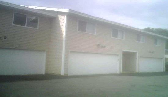 319 Shawnee Trail, Shakopee, MN 55379 