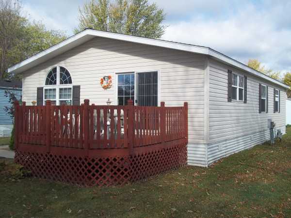 2413 Bison Drive, Maplewood, MN 55119 