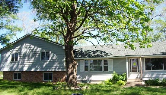 3155 113th  Avenue NW, Coon Rapids, MN 55433 