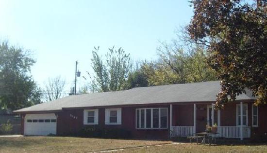 5827 Jersey Avenue North, Minneapolis, MN 55428 