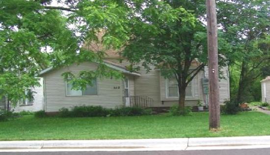 512 West Fourth Street, Welcome, MN 56181 