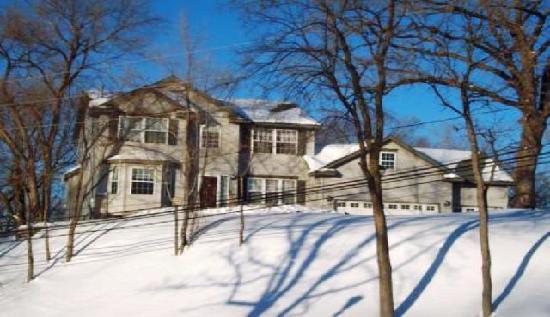 2189 Londin Lane East, Saint Paul, MN 55119 