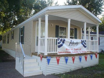 909 Weat Lakewood Ave, Lake City, MN 55041 