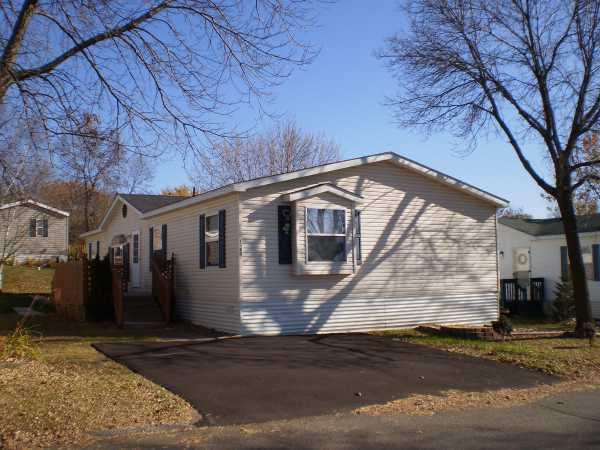 1380 Rolling Hills Drive, Maplewood, MN 55119 