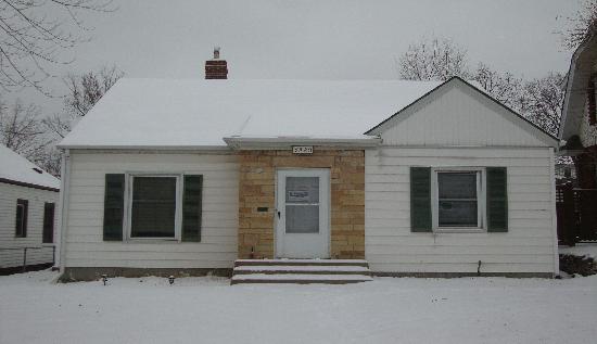 4820 Bloomington Ave, Minneapolis, MN 55417 