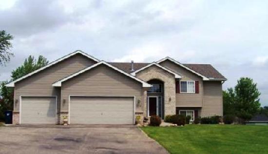 3219 198th Street, Farmington, MN 55024 