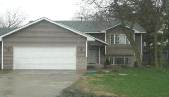 93 Mallard Pass Trail, Howard Lake, MN 55349 