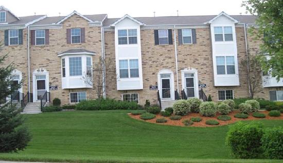 16213 50th Avenue North, Plymouth, MN 55446 