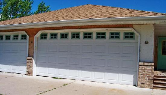 15557 Isetta Street Northeast, Ham Lake, MN 55304 