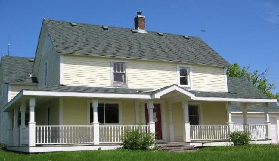 24060 Hickory Boulevard, Belle Plaine, MN 56011 