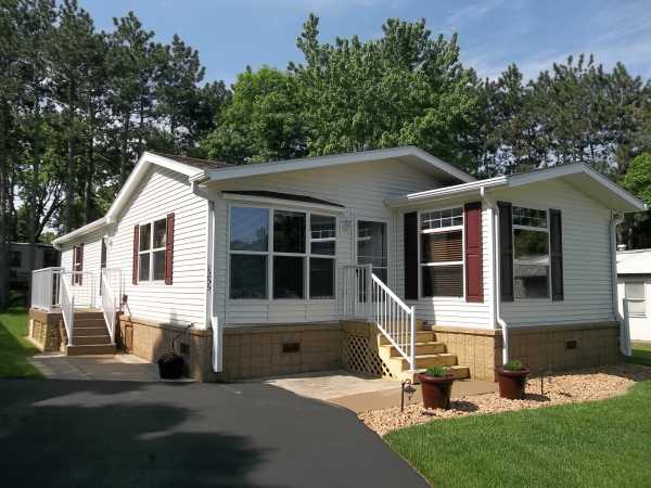 1255 Deerfield Dr, Maplewood, MN 55119 