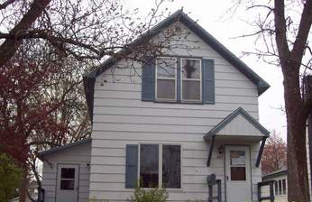 405 Park Ave, Sandstone, MN 55072 