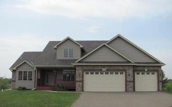 21394 Queen Ct NW, Elk River, MN 55330 