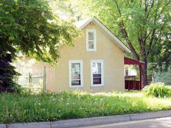 976 Matilda St, Saint Paul, MN 55117 