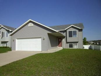 2895 Tomah Place NW, Rochester, MN 55901 