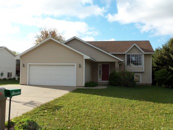 681 Pine Court NE, Pine Island, MN 55963 