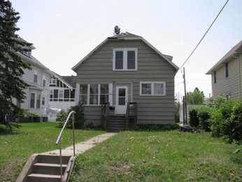 502 S 8 1/2 Street, Virginia, MN 55792 