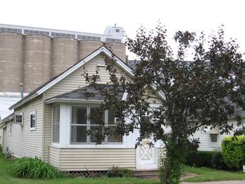 558 4th Street W, Winona, MN 55987 