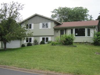 12704 Country View Ln, Burnsville, MN 55337 