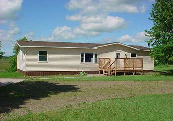 5378 Royal Woods Rd, Braham, MN 55006 