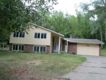 2295 Bevans Circle, Red Wing, MN 55066 