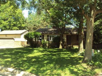 515 106th Avenue No, Coon Rapids, MN 55448 