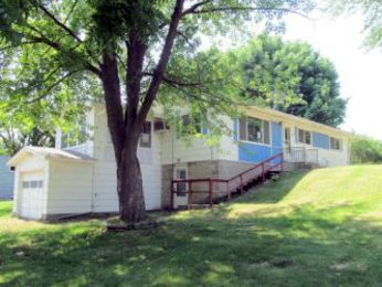 418 N High Street, Lake City, MN 55041 