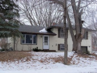 92 Dennis Lane N, Maplewood, MN 55119 