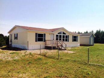 2423 Vincent St NW, Bemidji, MN 56601 