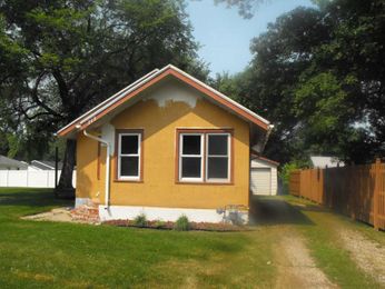 713 4th St, Hawley, MN 56549 