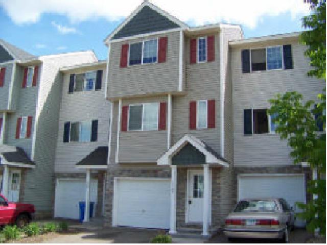 117  19th Ave SE, Cambridge, MN 55008 