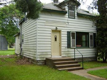 401 5th Ave NE, Crosby, MN 56441 