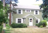 419 7th St S, Moorhead, MN 56560 