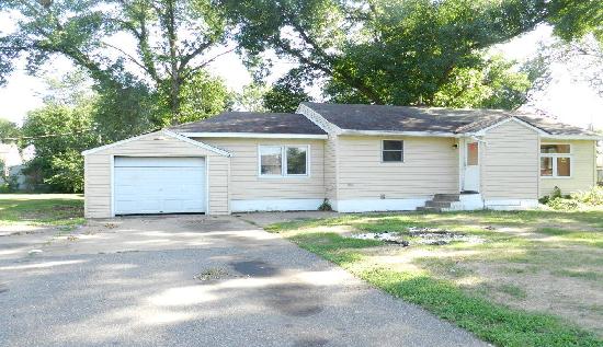 602 82nd Avenue NE, Spring Lake Park, MN 55432 