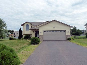 5652 Loon Dr, Big Lake, MN 55309 