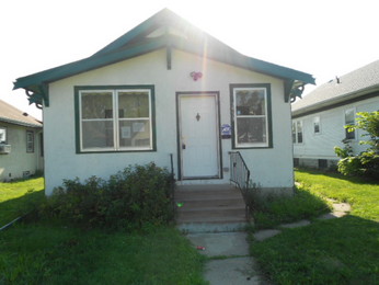 3930 Dupont Ave N, Minneapolis, MN 55412 