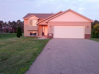 821 Morningside Pl, Belle Plaine, MN 56011 