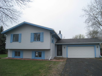 13274 Monterey Ave S, Savage, MN 55378 