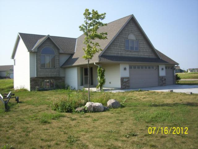 1807 10th St Ne, Buffalo, MN 55313 