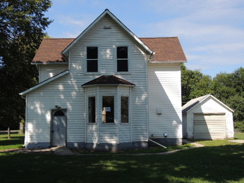 108 3rd Ave SW, Mapleton, MN 56065 