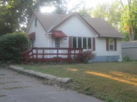 7914 Greenfield Ave, Mounds View, MN 55112 