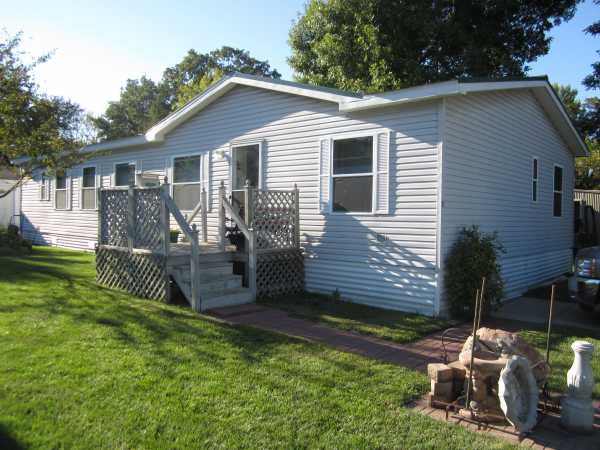 555 2nd Street East, Cokato, MN 55321 