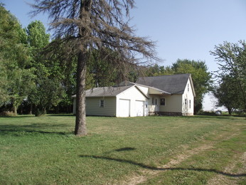 89861 110th St, Lyle, MN 55953 