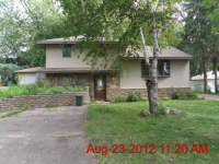 6674 3rd St N, Oakdale, MN 55128 