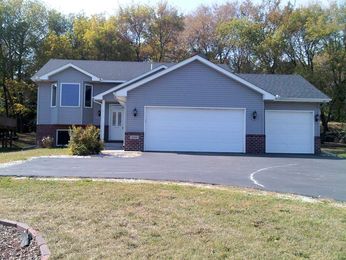 1920 Eagle Creek Bl, Shakopee, MN 55379 