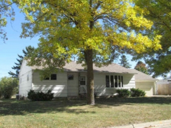 483 High St, Emmons, MN 56029 